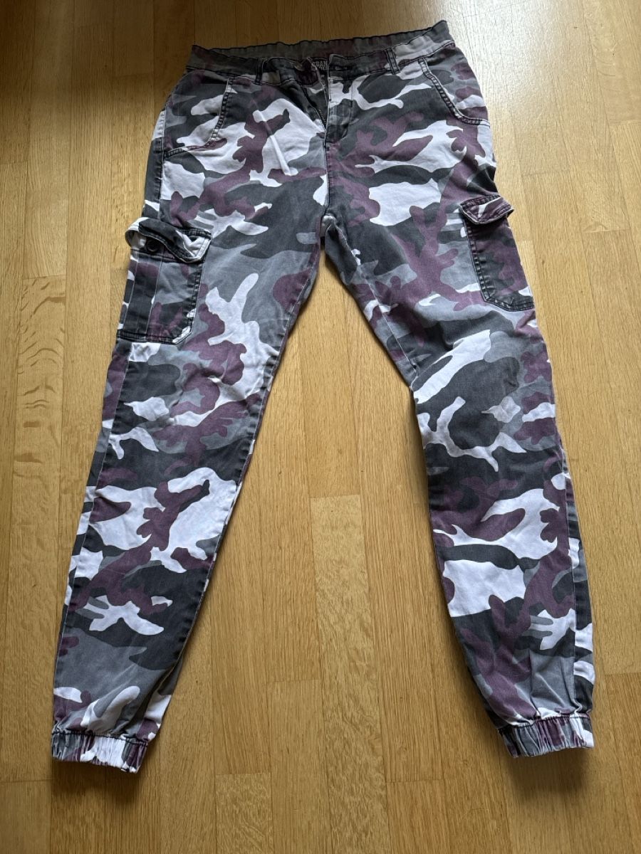 Pantalons: Urban Classics Camouflage Hose Gr. 32 – D'occasion à Mauren par ducducturi