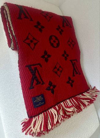 Echarpe Louis Vuitton motif monogram rouge occasion