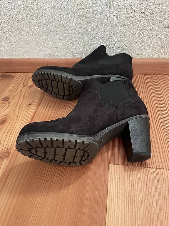 Damenschuhe: Stiefel – Gebraucht aus Ittigen von sel_fm7s 1