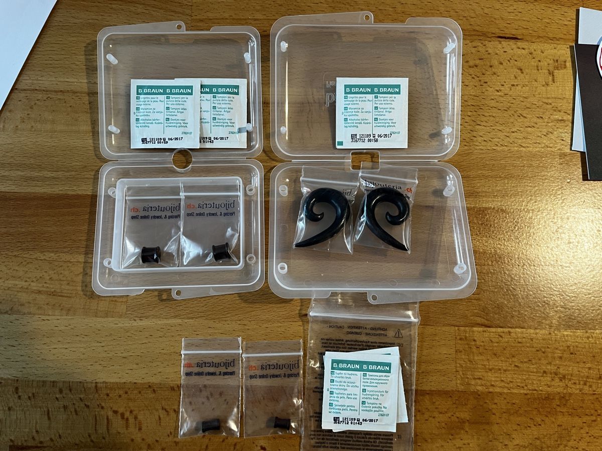 Orecchini pendenti & Orecchini a lobo: Ear Plug Ohrplug Set NEU – Nuovo e nell'imballaggio originale da Werdenberg venduto da sunbo