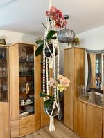 🧵 Makramee Blumenampel für zwei Pflanzen – Handgemacht 🌺