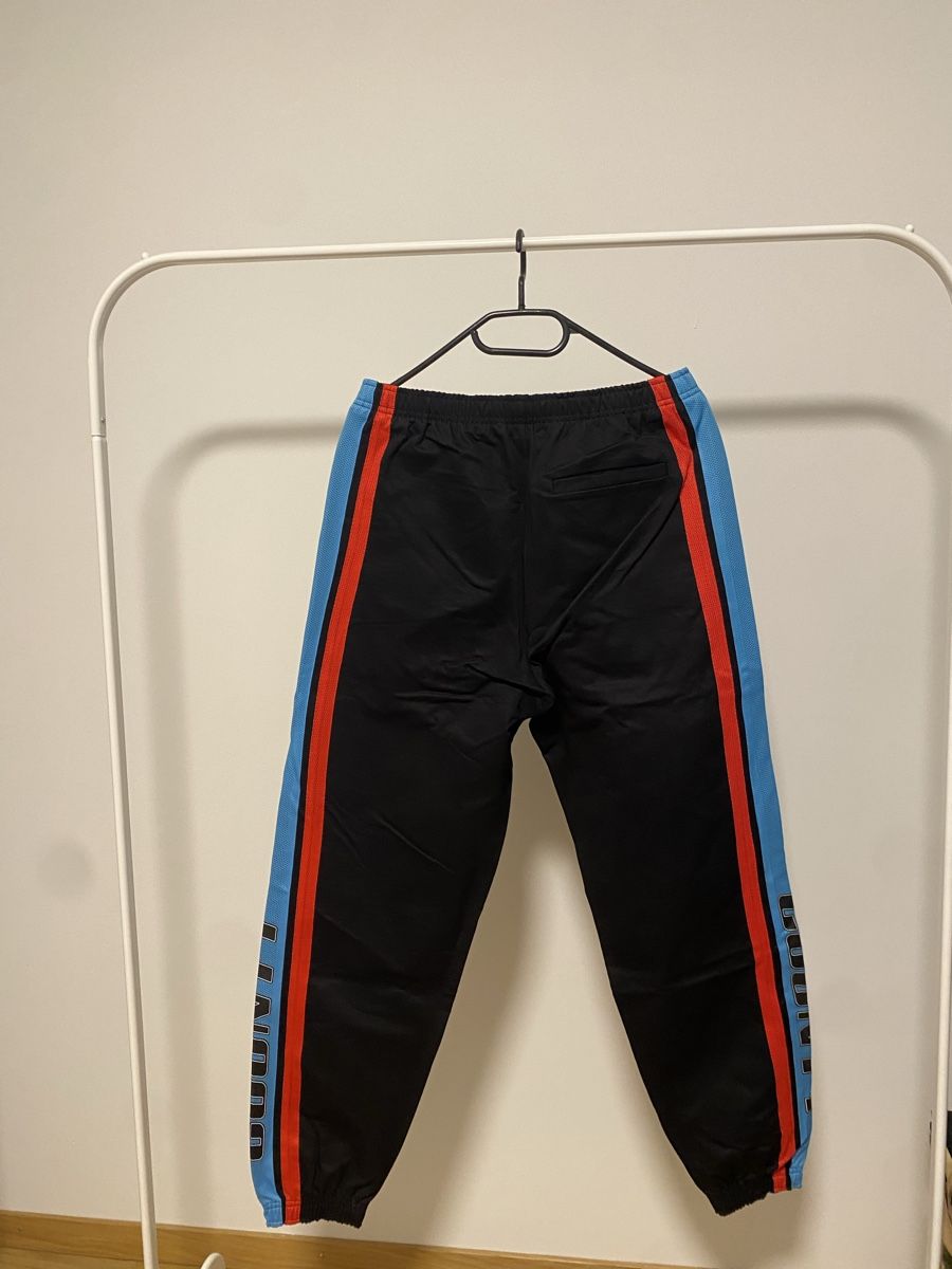 Pantalons: Marcelo Burlon Stoffhose Size M – D'occasion à Brüttisellen par xe_m 1