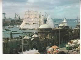 Hamburg Hafen mit Segelschulschiff 2002