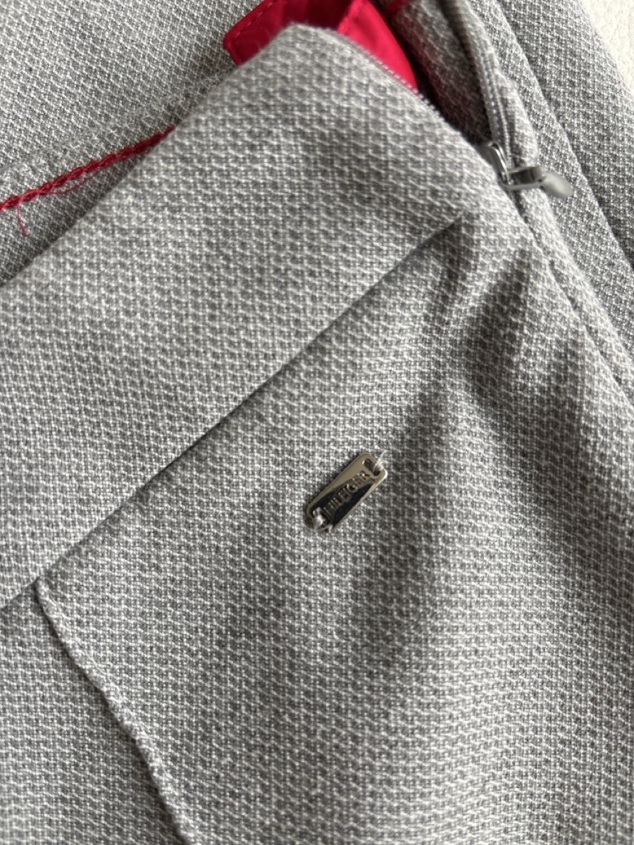 Tommy Hilfiger Pantalons: Tommy Hilfiger Hose Grau Top! – D'occasion à Zofingen par MasterPCI 6
