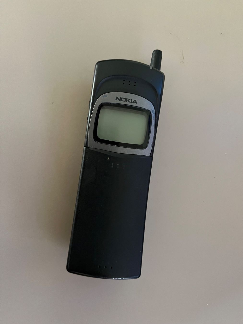 Nokia Handys / Smartphones: Nokia 8110 – Defekt aus Wünnewil von Dreibein