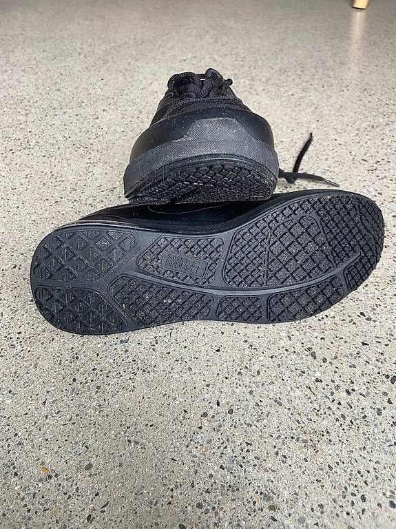 Herrenschuhe: Arbeitsschuhe Küche Neu Gr 40 – Neu (gemäss Beschreibung) aus Bern von ayla... 2