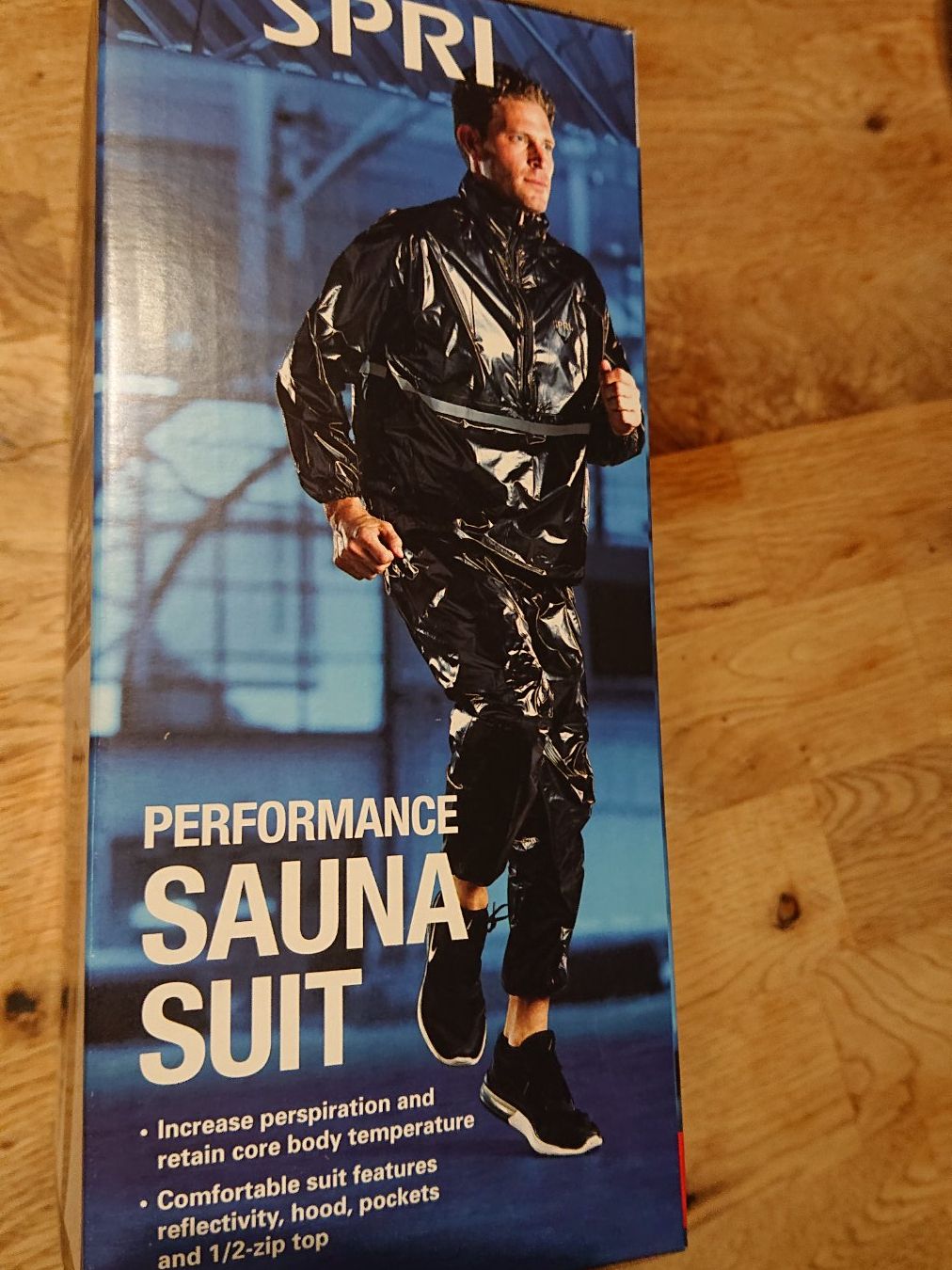 Anzüge: SPRI Performance Sauna Suit - Grösse M/L – Neu und originalverpackt aus Grenchen von Zombiepolizist 3
