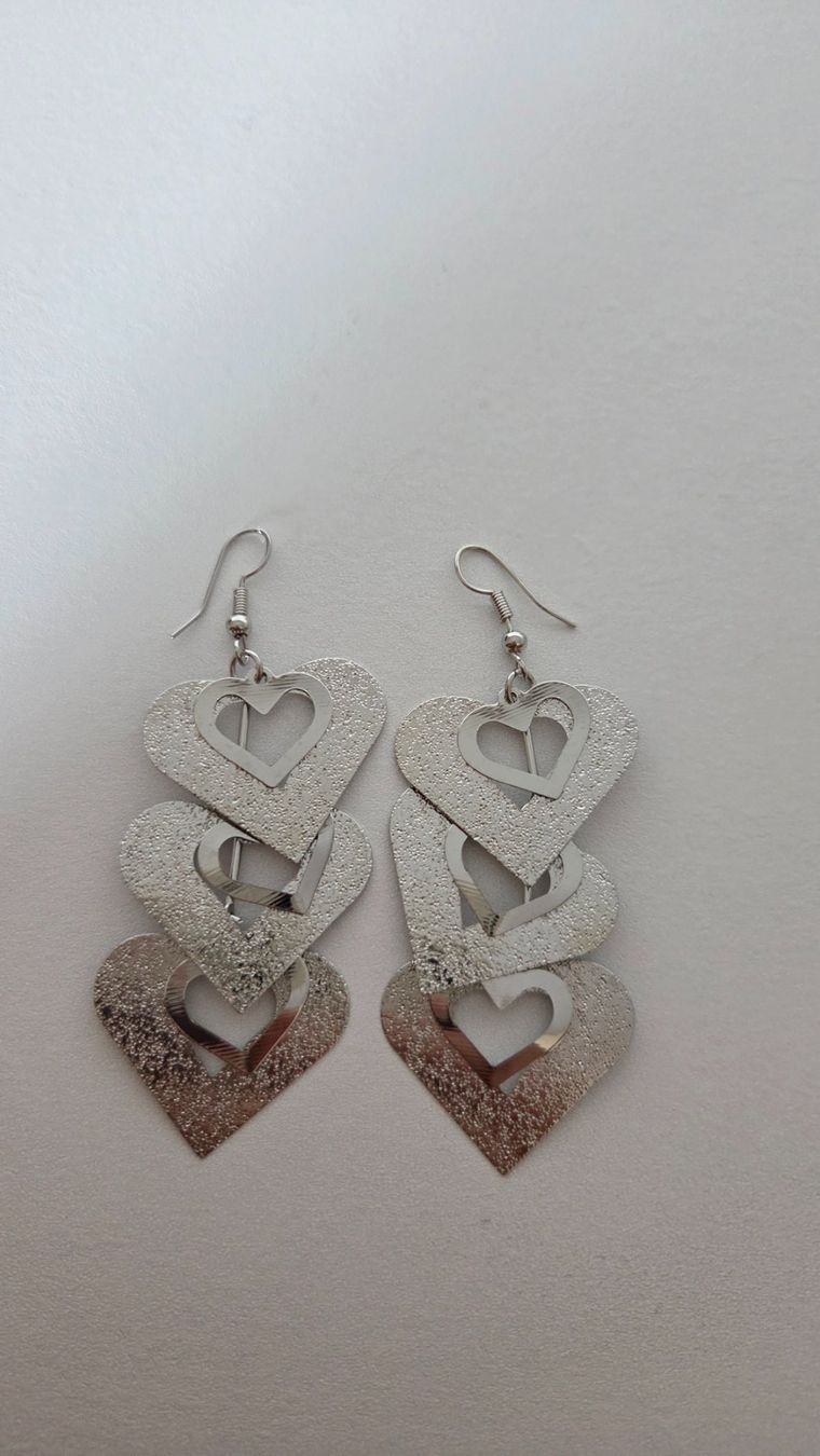 Orecchini pendenti & Orecchini a lobo: Ohrringe Modeschmuck Herzen Boho Style silberfarben NEU – Usato da Weggis venduto da Leeclipse 1