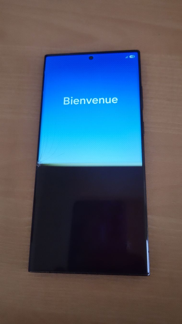 Samsung Telefoni cellulari / Smartphones: Samsung Galaxy S23 Ultra Displayschaden – Difettoso da Alberswil venduto da nem_meida 1
