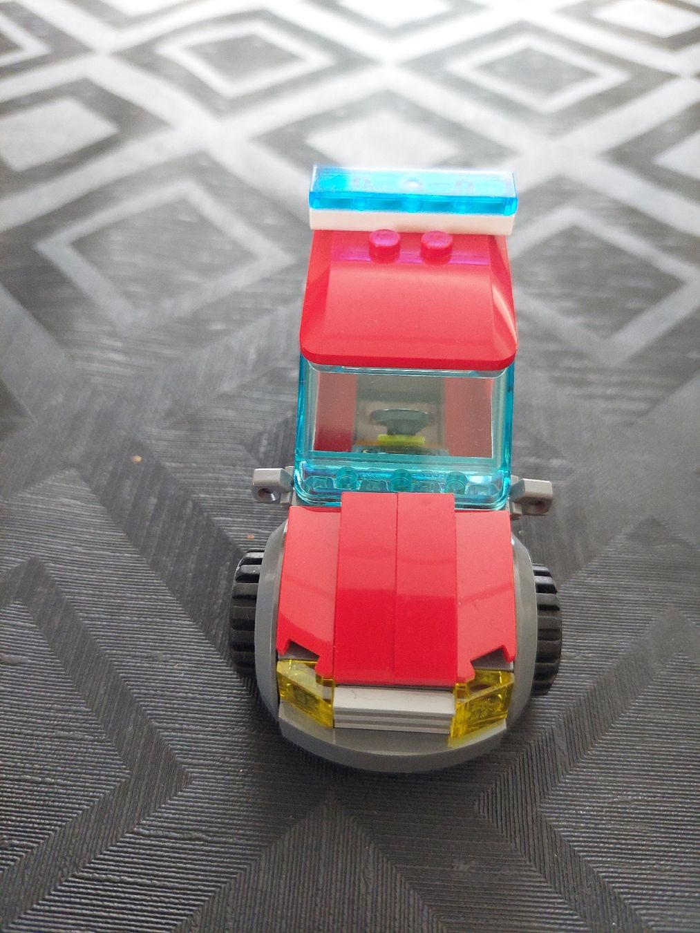 Lego Giocattoli: Lego Feuerwehrauto Nr.60001 – Usato da Zetzwil venduto da sti_x9xf 1