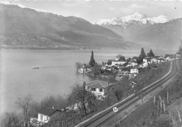 Gerra Gambarogno (TI) Vista Lago Maggiore con ferrovia Bahn