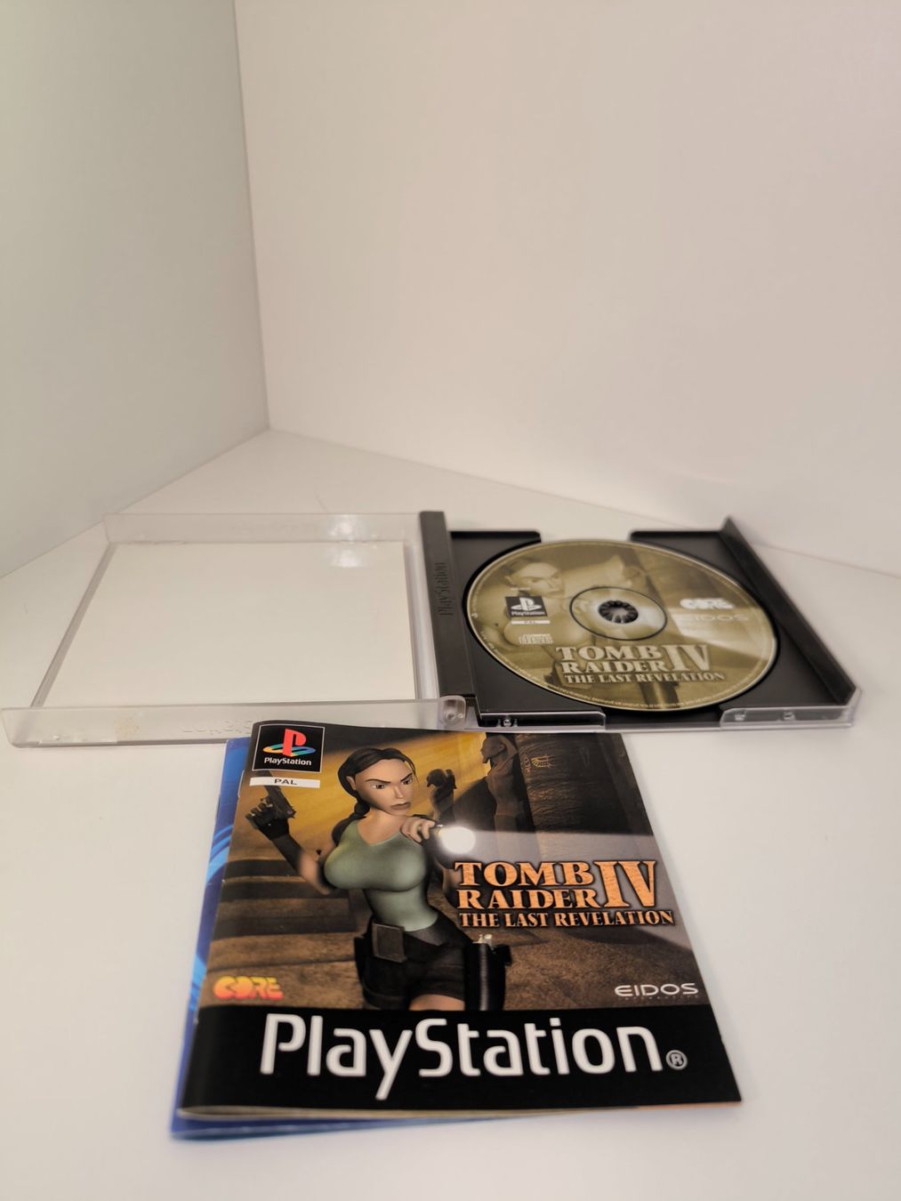 Sony Giochi: Tomb Raider 4 - Playstation 1 – Usato da Dulliken venduto da Sefty 2