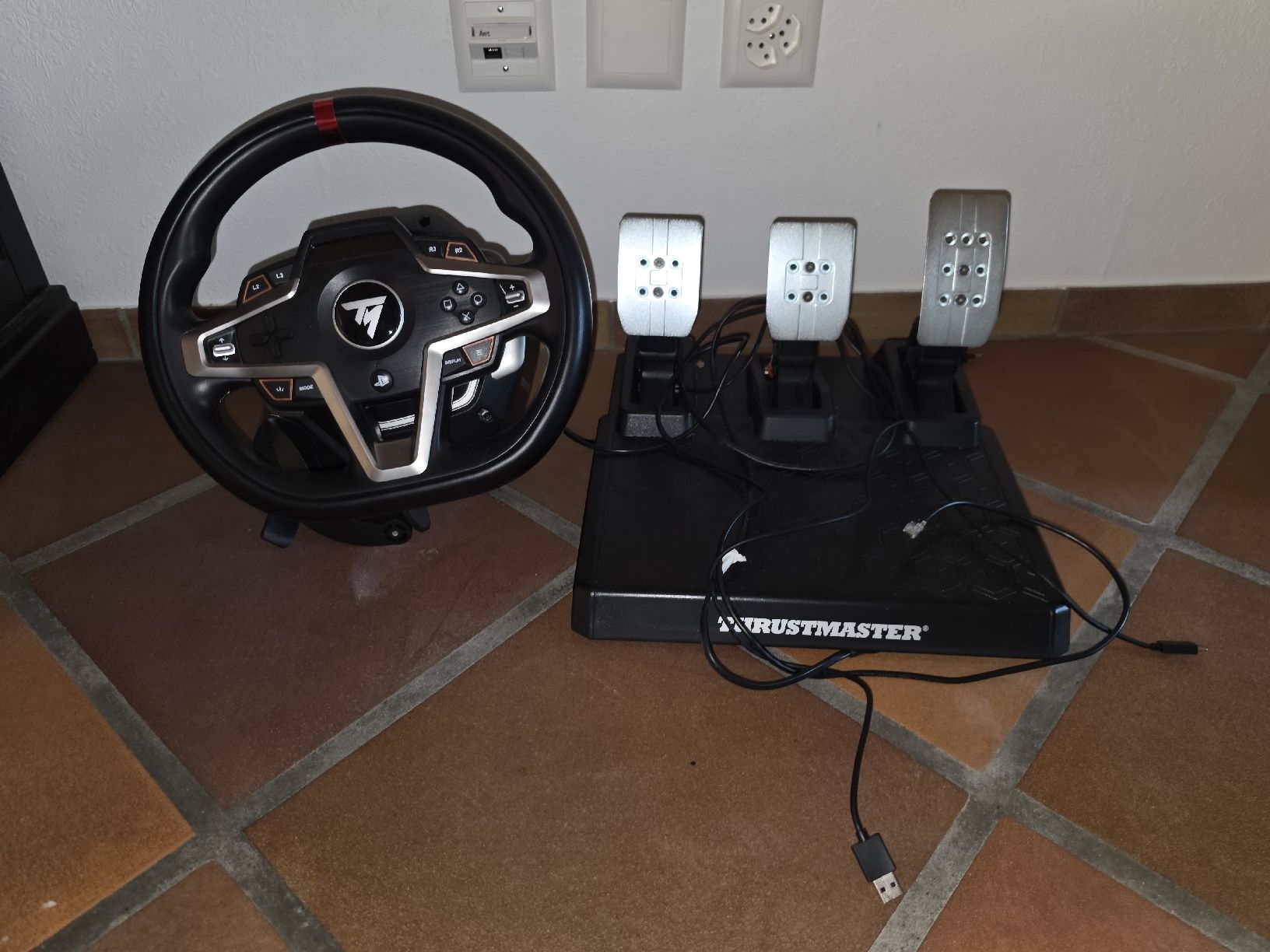 Thrustmaster Controller: Trustmaster Lenkrad mit Pedale – Gebraucht aus Thal von LucaAndrea18