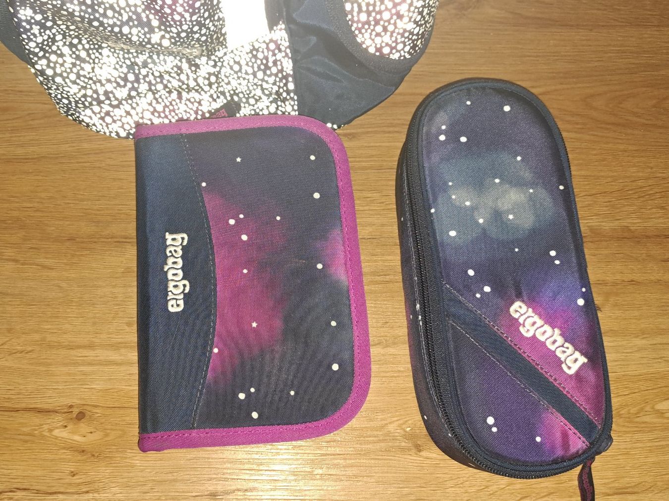 Ergobag Sacs & sacs à dos: Schulrucksack / Schulthek Ergobag mit viel Zubehör und Etuis – D'occasion à Romanshorn par H_meyer 7
