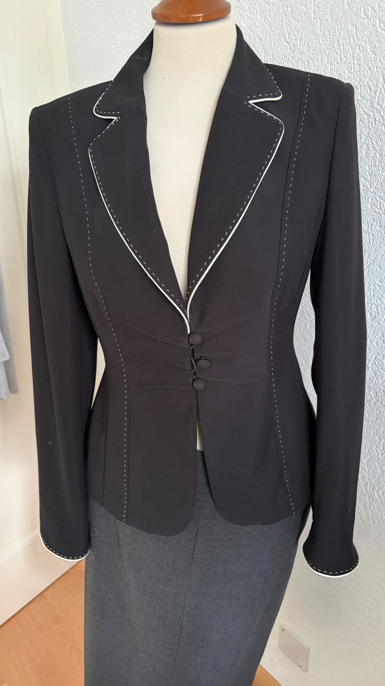 Completi & Tailleur: Blazer neu 36 – Nuovo (secondo la descrizione) da Liestal venduto da Goldart