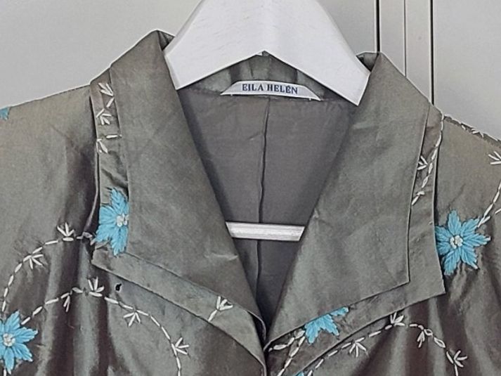 Blusen: Festlicher Blazer,  Gr. 44 – Neu (gemäss Beschreibung) aus Herbetswil von Lipasto 3