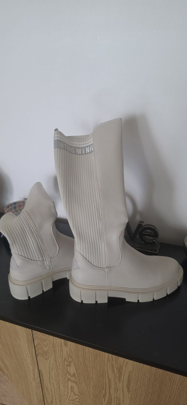 Damenschuhe: MTNG Stiefel Gr. 41 Neu – Neu (gemäss Beschreibung) aus Erlinsbach SO von dopadach