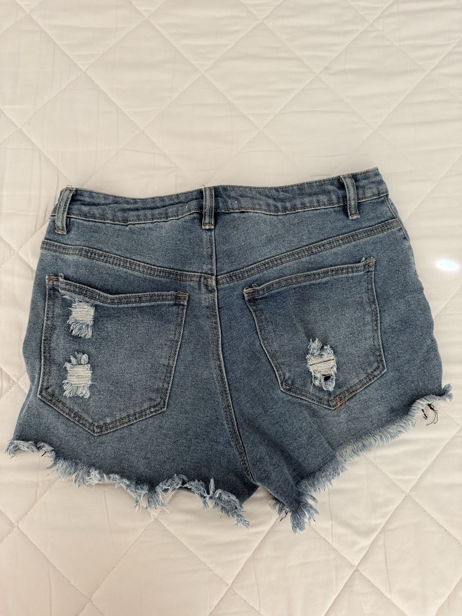 Hosen: Hotpants Gr. 38-40 💙 – Gebraucht aus Wil SG von xrnvani 2