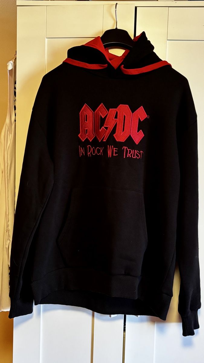 Maglioni & Felpe: AC/DC Hoodie – Nuovo (secondo la descrizione) da Heiligkreuz (Mels) venduto da HB0TW 1