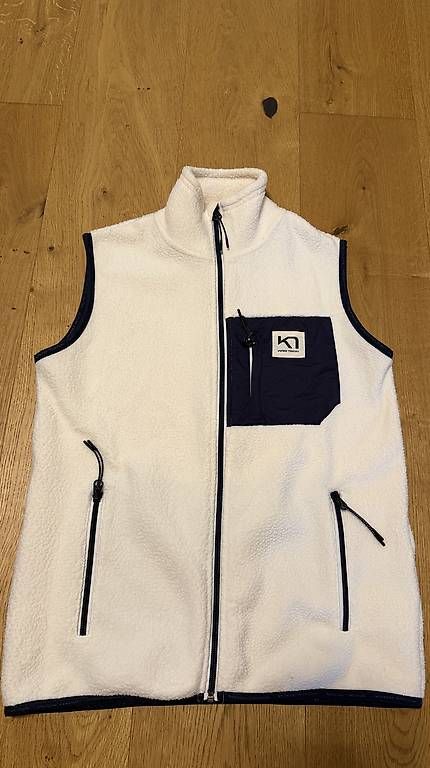 Gilet & Giacche: Wärmende Weste Kari Traa – Nuovo e nell'imballaggio originale da Hallwil venduto da Lorelai13