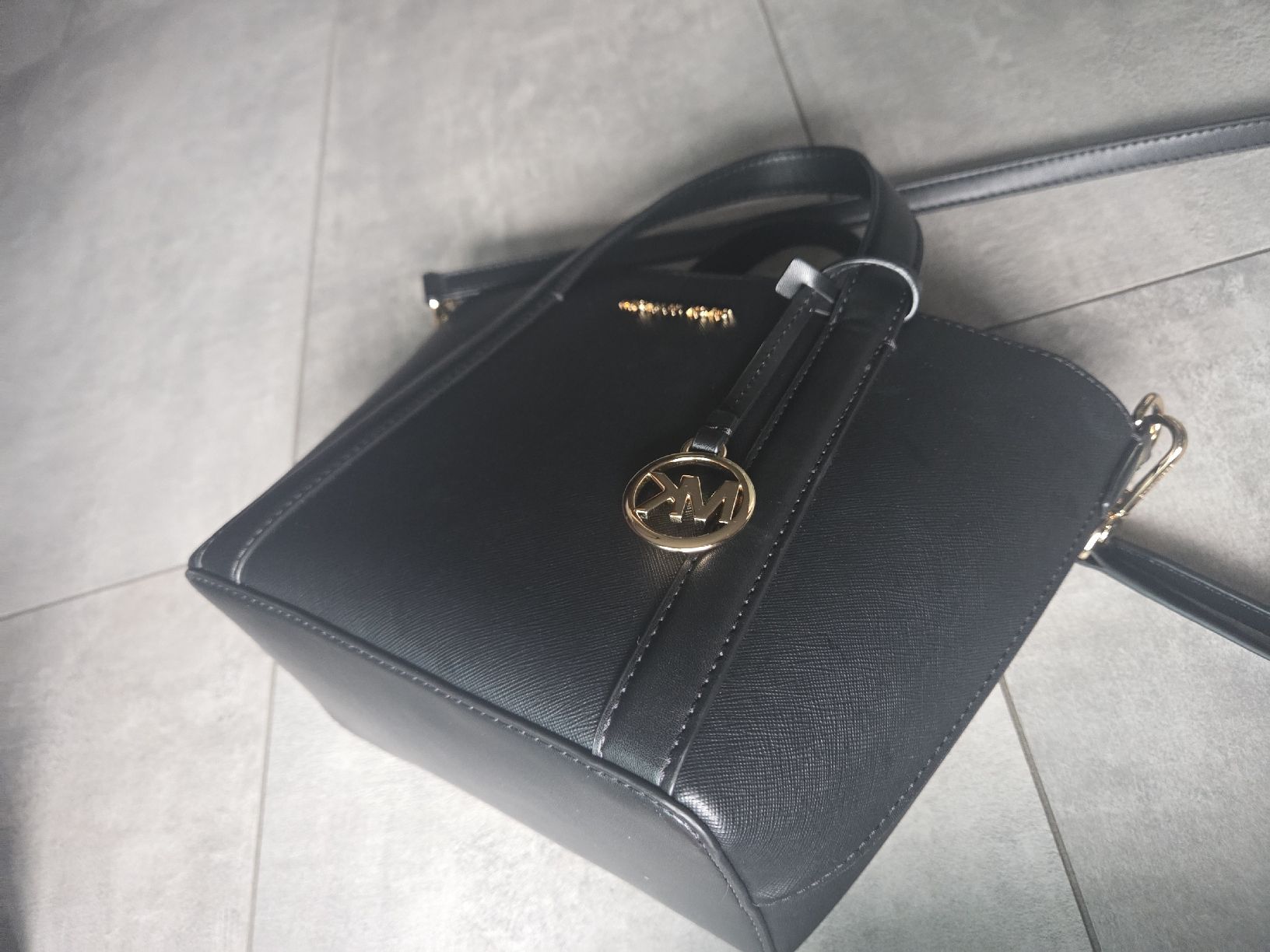 Michael Kors Borse da donna: original Michael Kors Shopper Pratt Small schwarz – Usato da bellinzona venduto da zeus6535 2