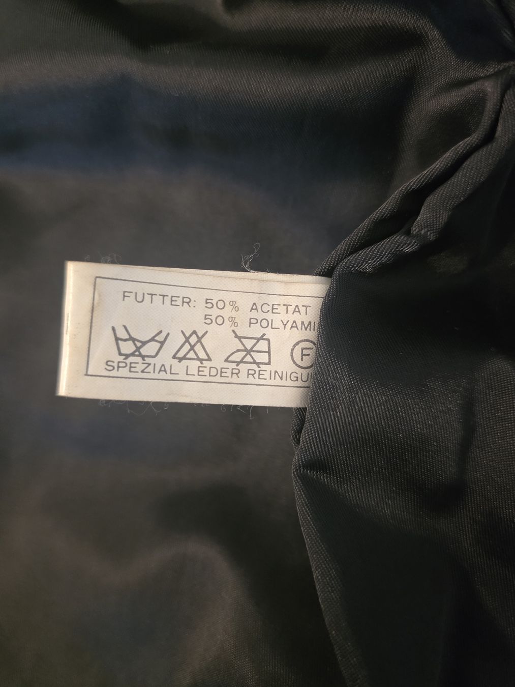 Jacken: veste Noir – Gebraucht aus Forel (Lavaux) von jon_565n 3