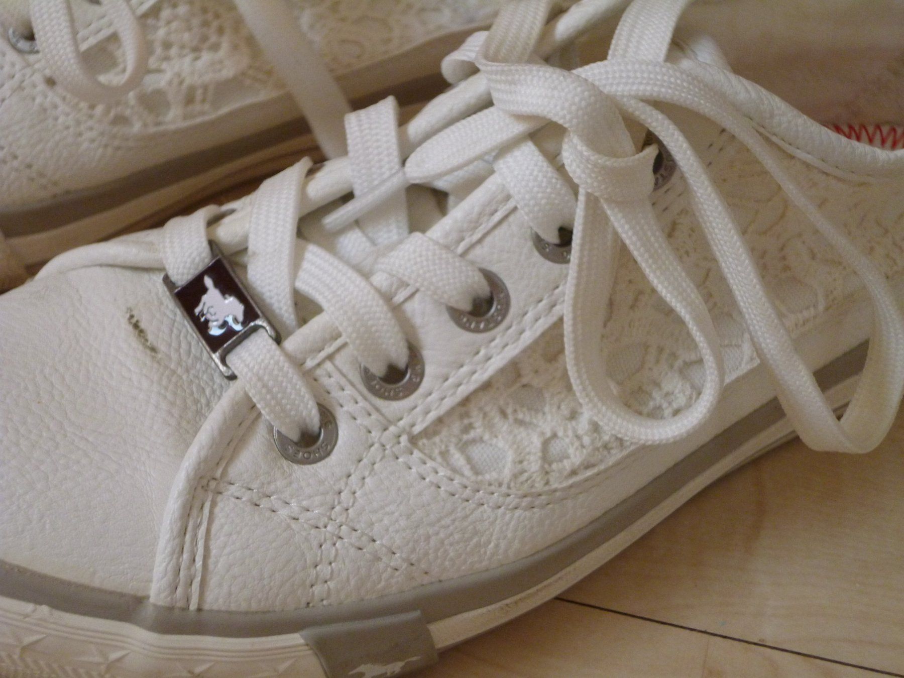 Mustang Scarpe per ragazze: weisse MUSTANG Turnschuhe  Sneaker  Gr. 36 – Usato da Dättlikon venduto da Mamakuga 7