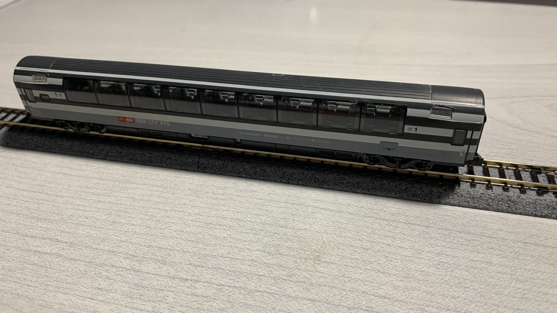 Trix Modellini di ferrovie: Minitrix 13367 SBB Panoramawagen 1. Kl. – Usato da Unterengstringen venduto da Tobaz
