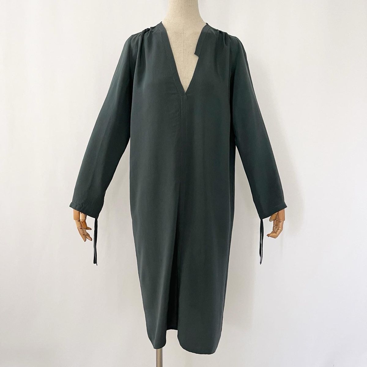 Vestiti: HUMANOID Dress – Nuovo (secondo la descrizione) da Emmen venduto da Avviivva_Com2023