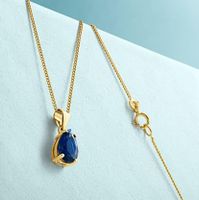 Halskette aus echt Gold und 1karat Saphir