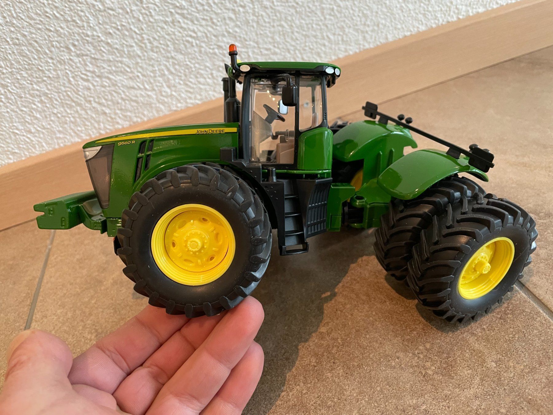 John Deere Trattori: SIKU John Deere 9560R – Nuovo e nell'imballaggio originale da Kreuzlingen venduto da Stefan1150 4