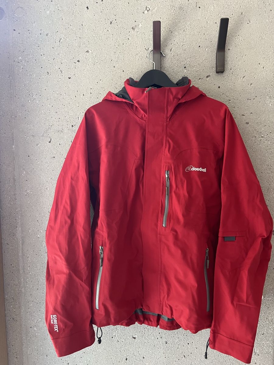 Jacken: Cloudveil GORE-TEX Softshelljacke Herren Gr. L – Rot – Gebraucht aus Naters von sfs_5b6m