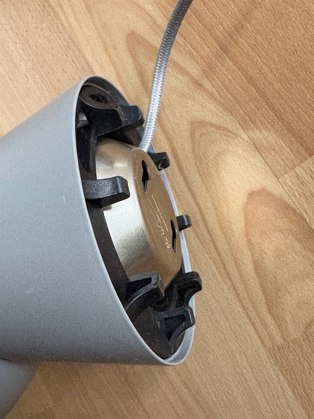 Ikea Lampade: Kult Design Lampe Stehlampe – Usato da Zürich venduto da LZA_Zuerich 7