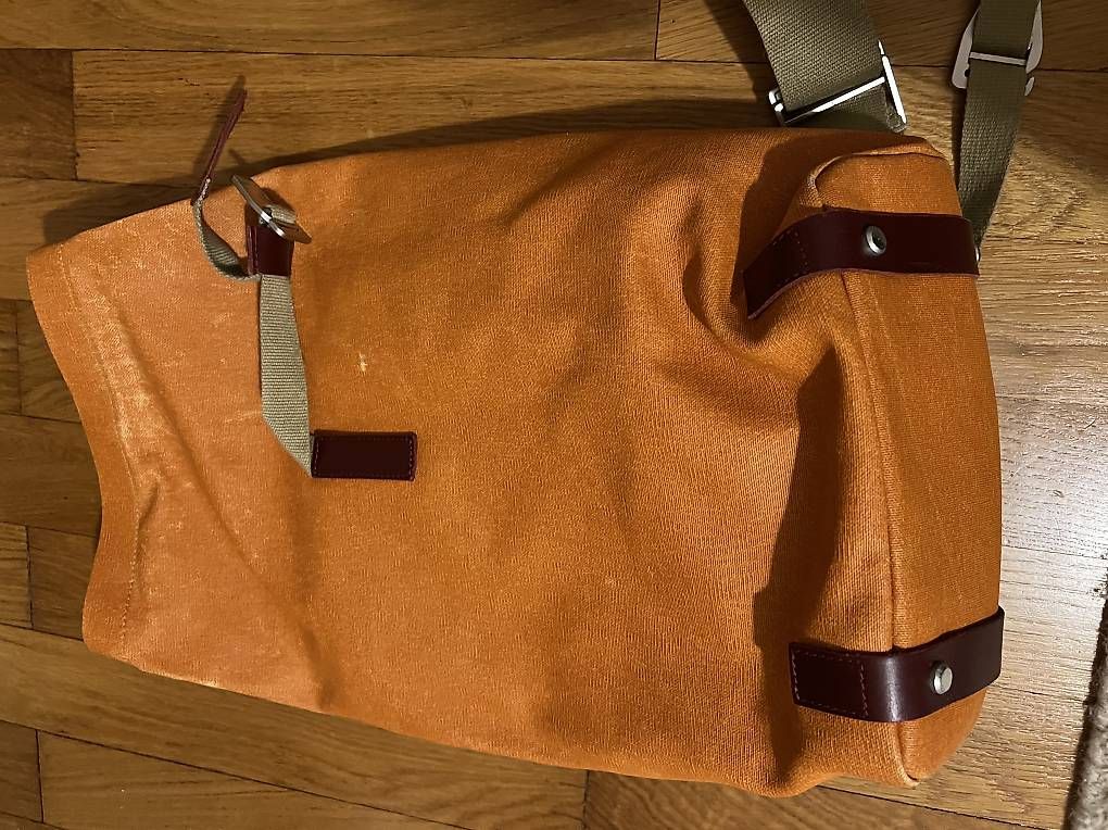 Zaini: Sac à dos Brooks orange  – Usato da Renens VD venduto da nat_l5z8 1