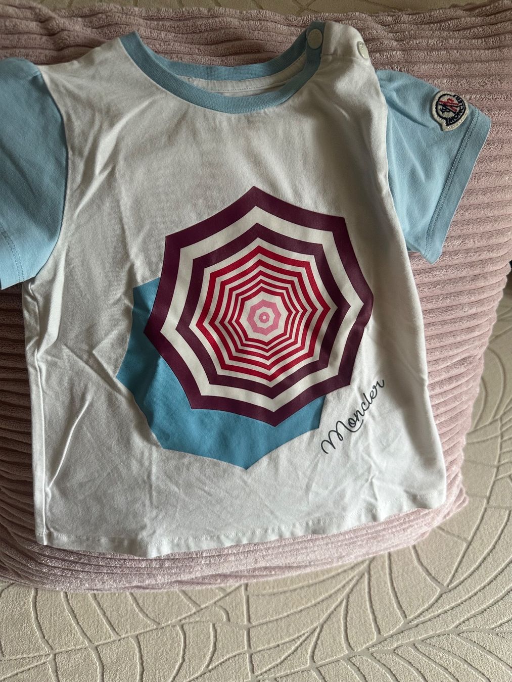 Moncler T-shirt: Moncler T-shirt - 98 – Usato da Zürich venduto da Bybyana