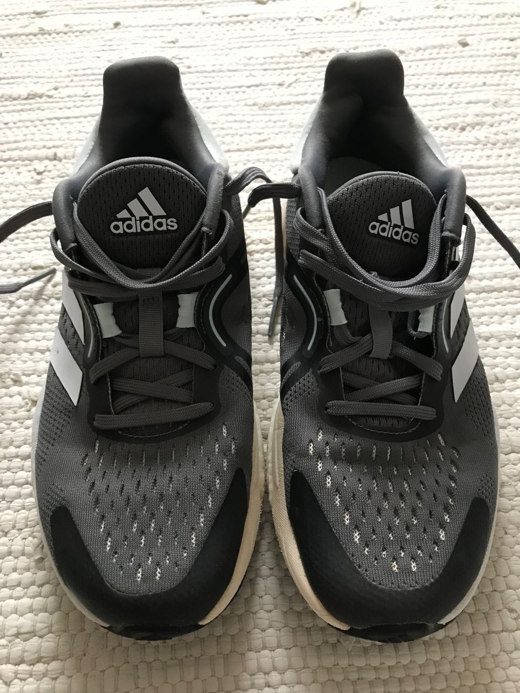 Adidas Scarpe da donna: Adidas Sneakers Run Solar Boost - Gr. 39 – Usato da Affoltern am Albis venduto da variablend 4