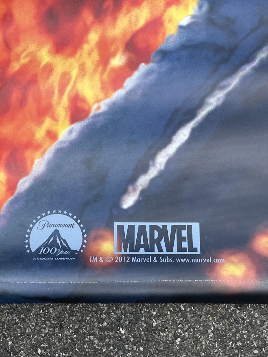 Foto & Immagini: Avengers Marvel Transparent doppelseitig (avenger) – Usato da Künten venduto da Schnaepplihuus 2