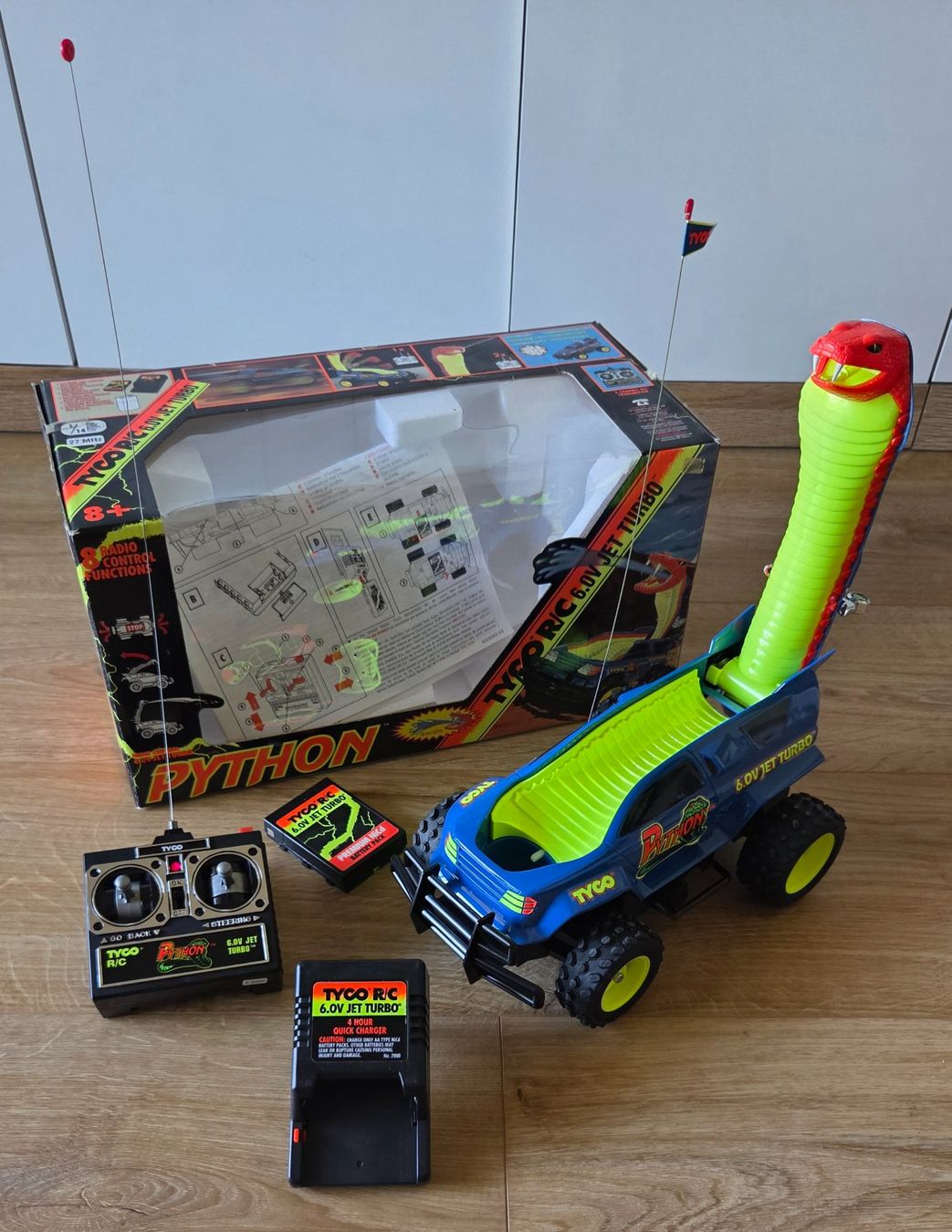 Tyco Modellismo RC: Tyco Python RC 6V Jet Turbo "NEU" Getestet OVP RTR Akku – Nuovo e nell'imballaggio originale da Rheinau venduto da tobitobsen80