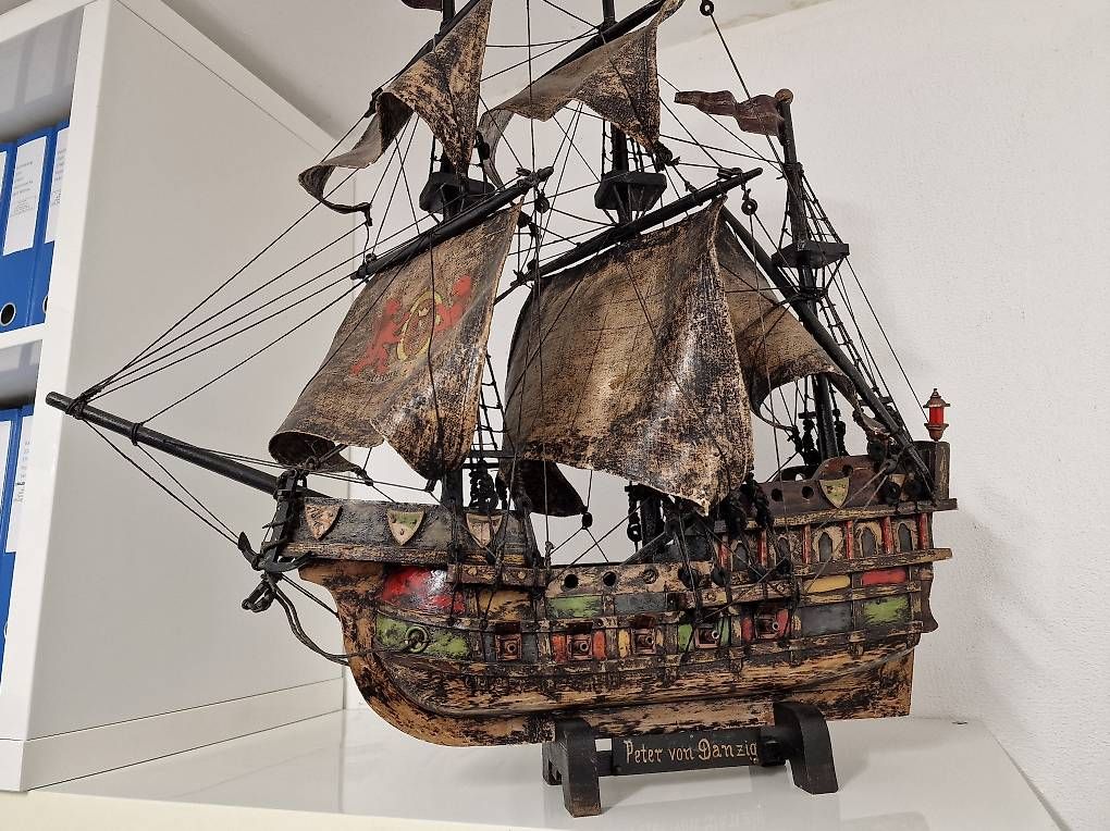 Kit di modellismo & Modellini statici: Flaggschiff Segelschiff Modell – Usato da Heerbrugg venduto da Jeton.Keka 4