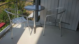 Set Gqrtentisch und Stühle Metall