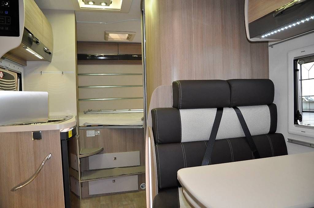 Camping Fahrzeuge: Wohnmobil Challenger 194 – Gebraucht aus Aesch BL von dennisnick 3