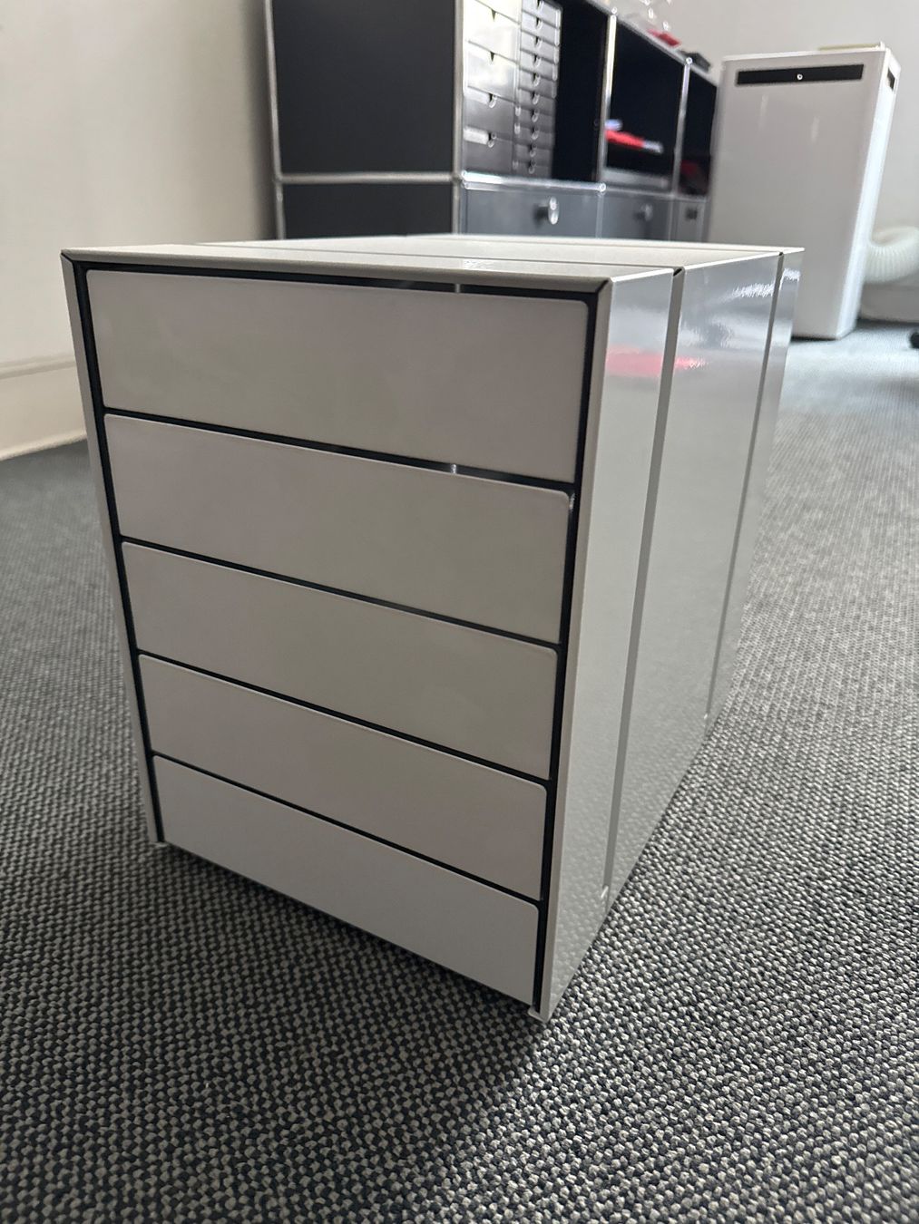 USM Sistemi di archiviazione: USM Haller Schubladenbox – Usato da Freidorf TG venduto da sarotiko 3
