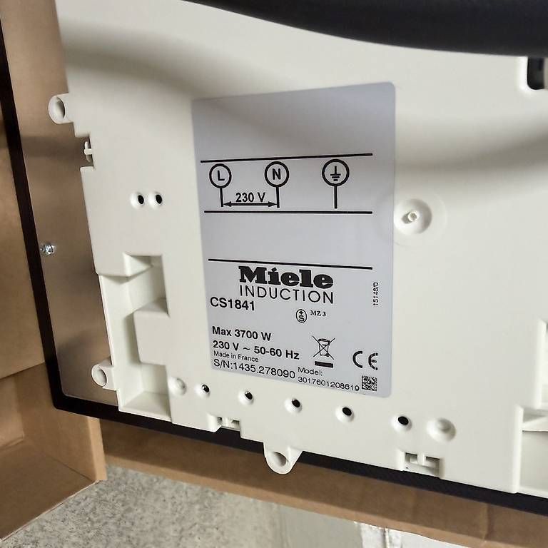Miele Herde: Miele  CS 1841 Induktionskochfeld  38 cm – Neu (gemäss Beschreibung) aus Künten von buli76 2
