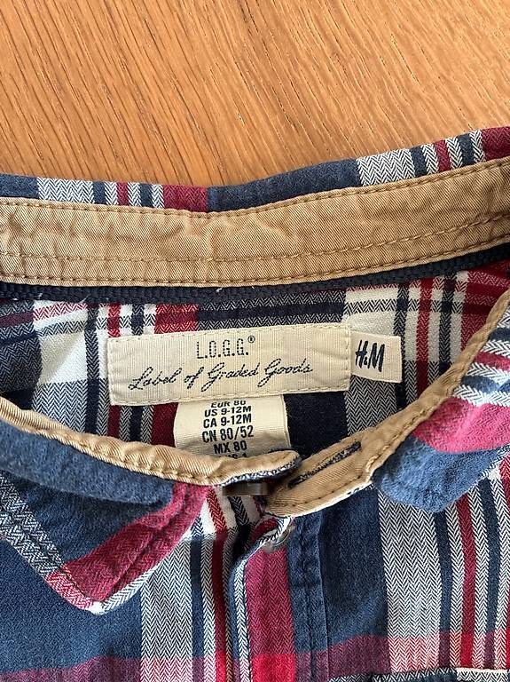 Camicie, Top & T-shirt: Hemd Junge H&M Gr. 80 – Usato da Sempach Station venduto da gradientgolden 1
