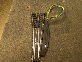 Weiche Minitrix links elektrisch 4936