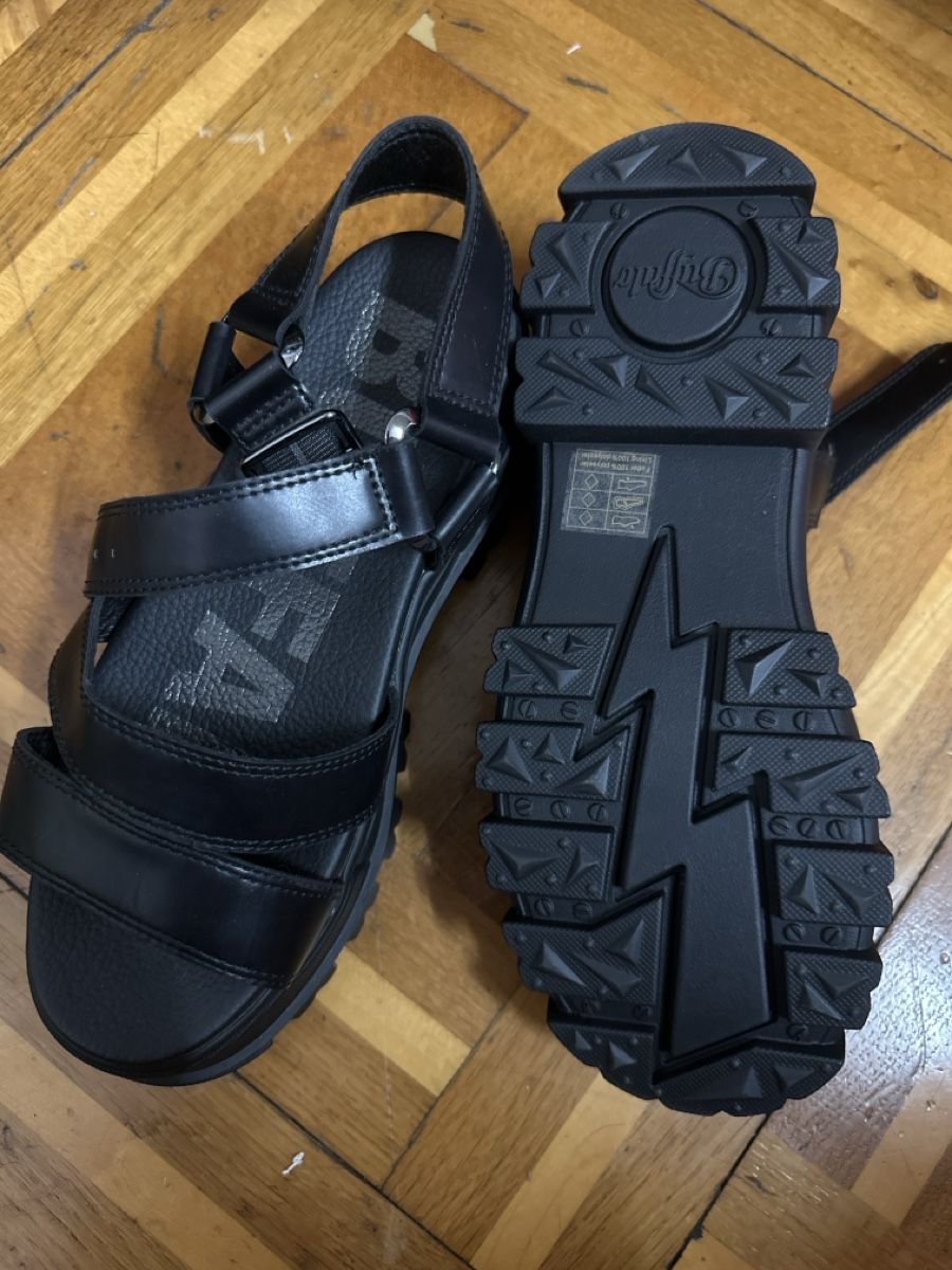 Buffalo Scarpe da donna: Sandales Buffalo taille 37 – Usato da Montreux venduto da Pipo7878 2