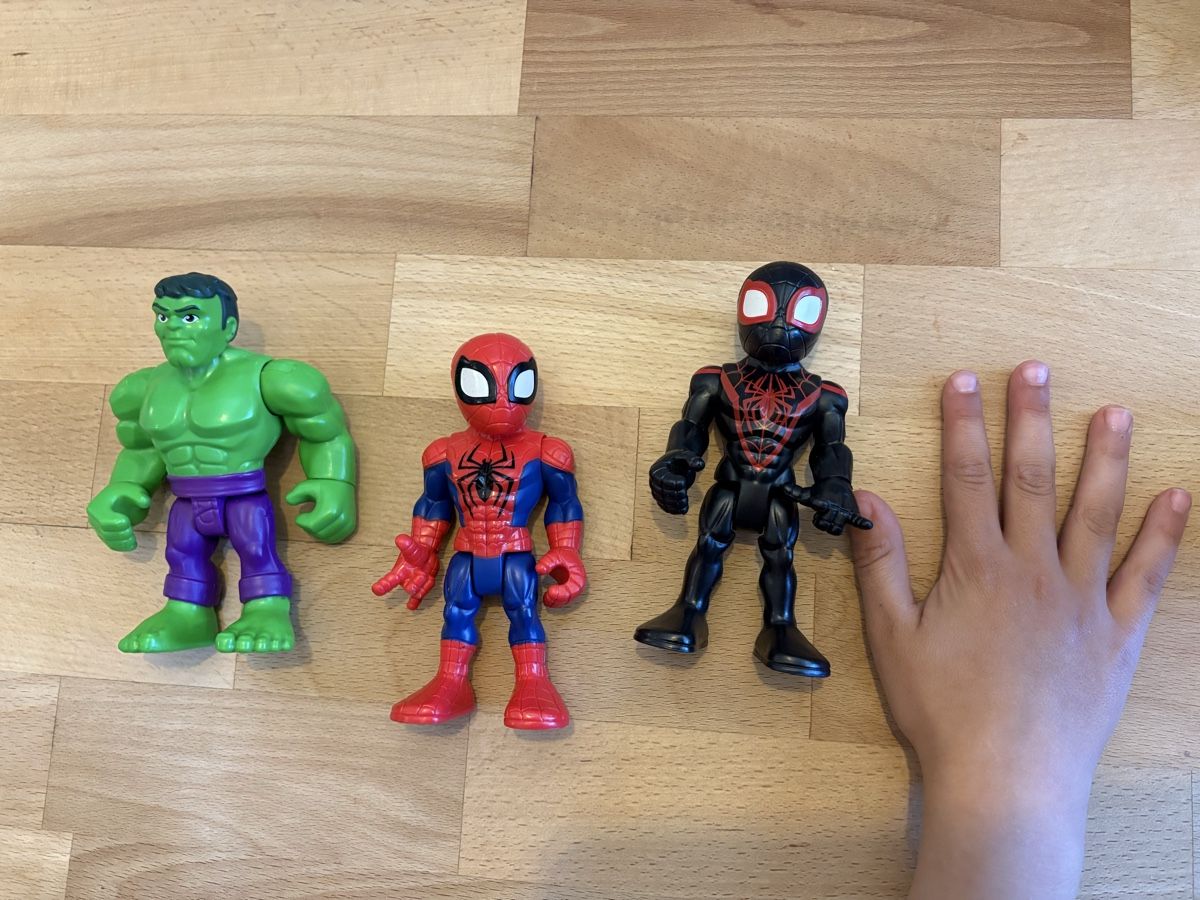 Marvel Giocattoli: Marvel Superhelden Spidermen und Hulk – Usato da Bönigen venduto da Mimi_Aurora 2