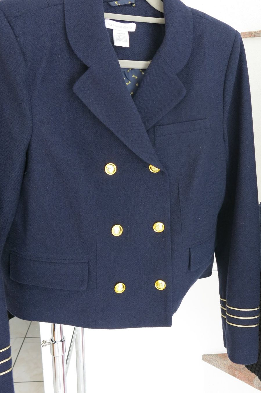 Jacken: Hübscher Kurzblazer Admiral-Stil – Gebraucht aus Lachen SZ von artbyblondangel 6
