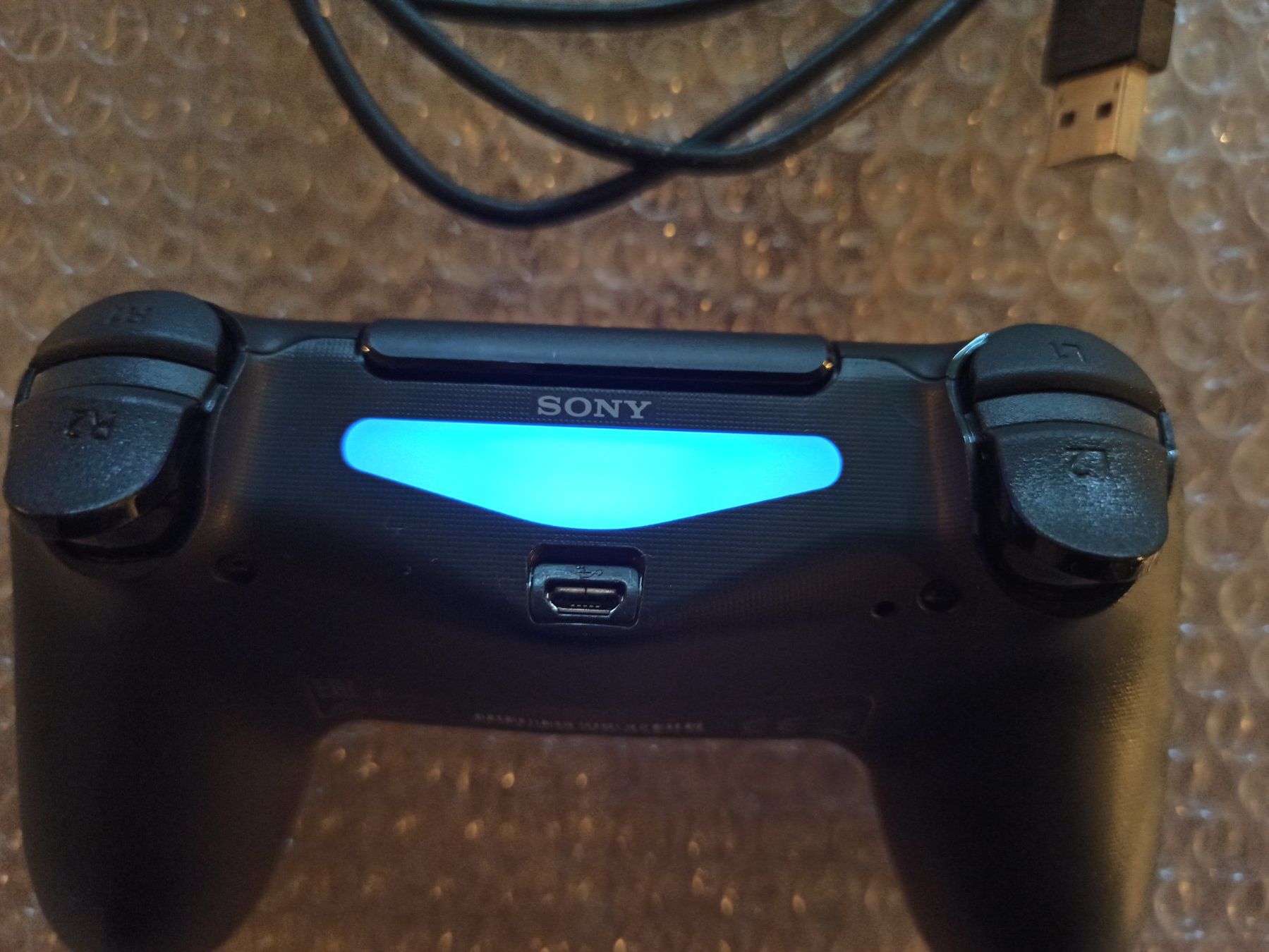 Manettes: Original Controller Sony PS4 Wireless DualShock 4 V1 – D'occasion à Oberweningen par mar_87mx 4