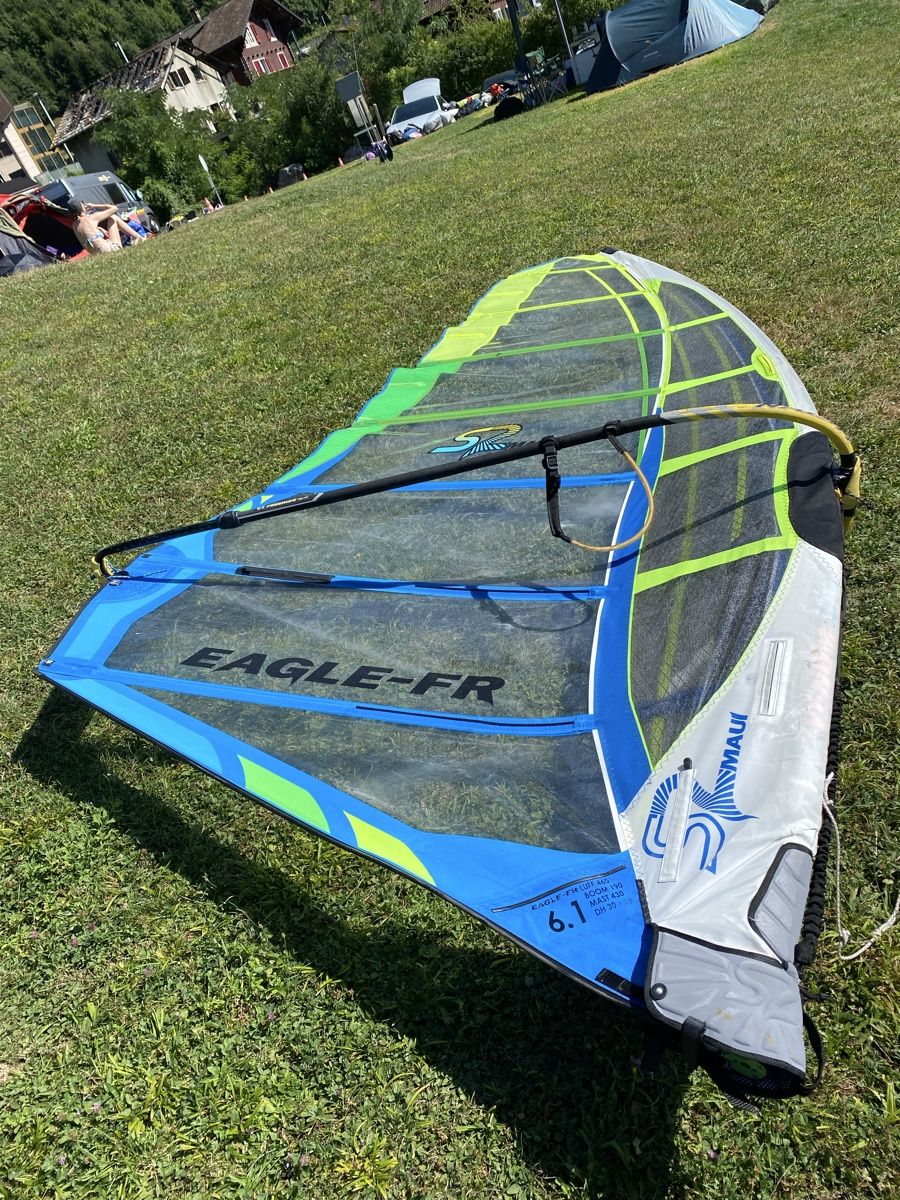 Surf: S2 Maui Eagle FR Windfoil Segel 6,1 m2 – D'occasion à Wittinsburg par tommiimkaufrausch